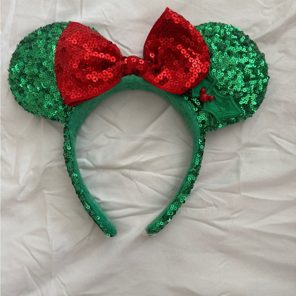 Disney Parks Minnie Mouse Holiday Ears Green Red Sequin Holly Berry Headband